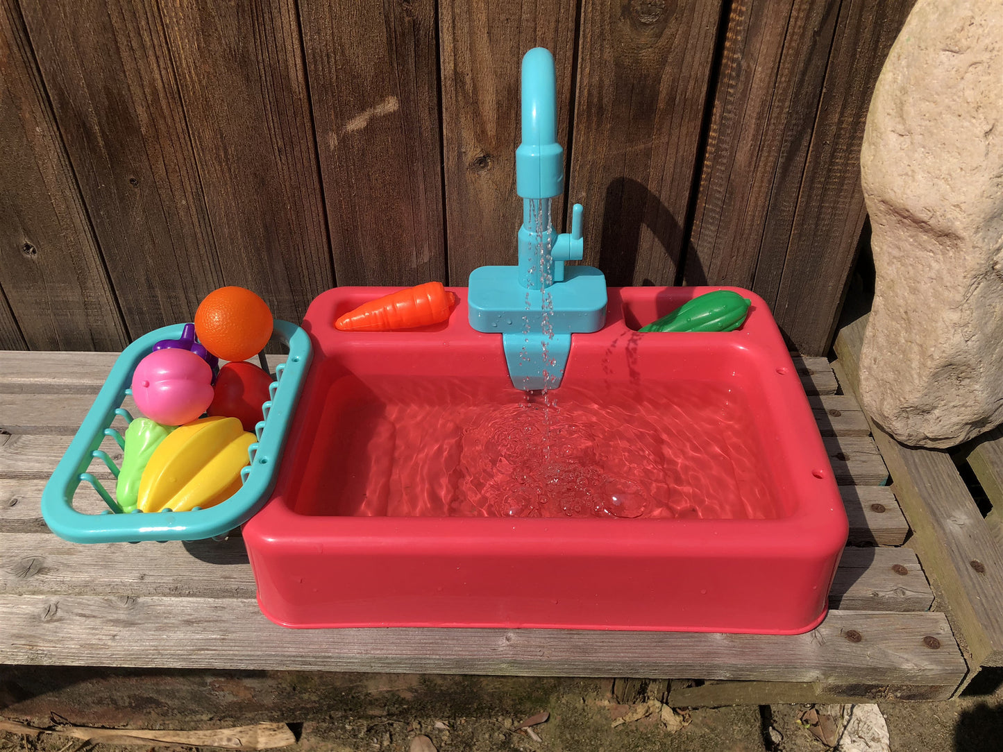 Parrot bath tub toy