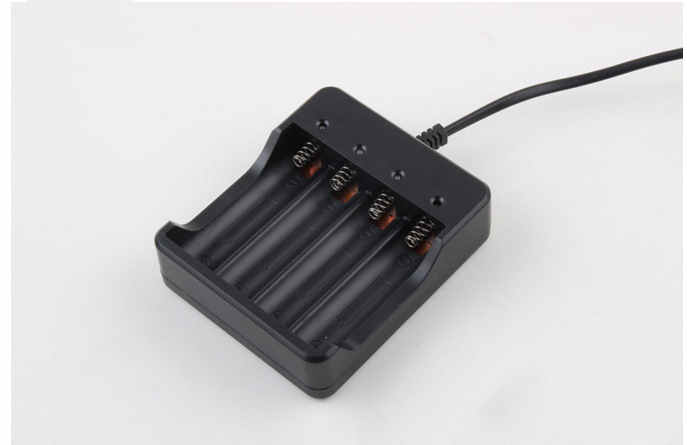 4 Slot 18650 Lithium Battery Charger – 4.2V Smart Fast Charging with LED Indicator