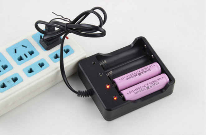 4 Slot 18650 Lithium Battery Charger – 4.2V Smart Fast Charging with LED Indicator